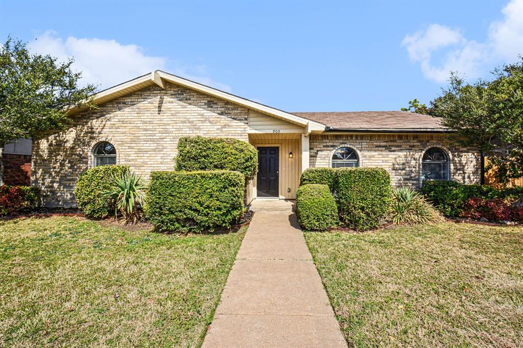 905 Stone Trail Drive