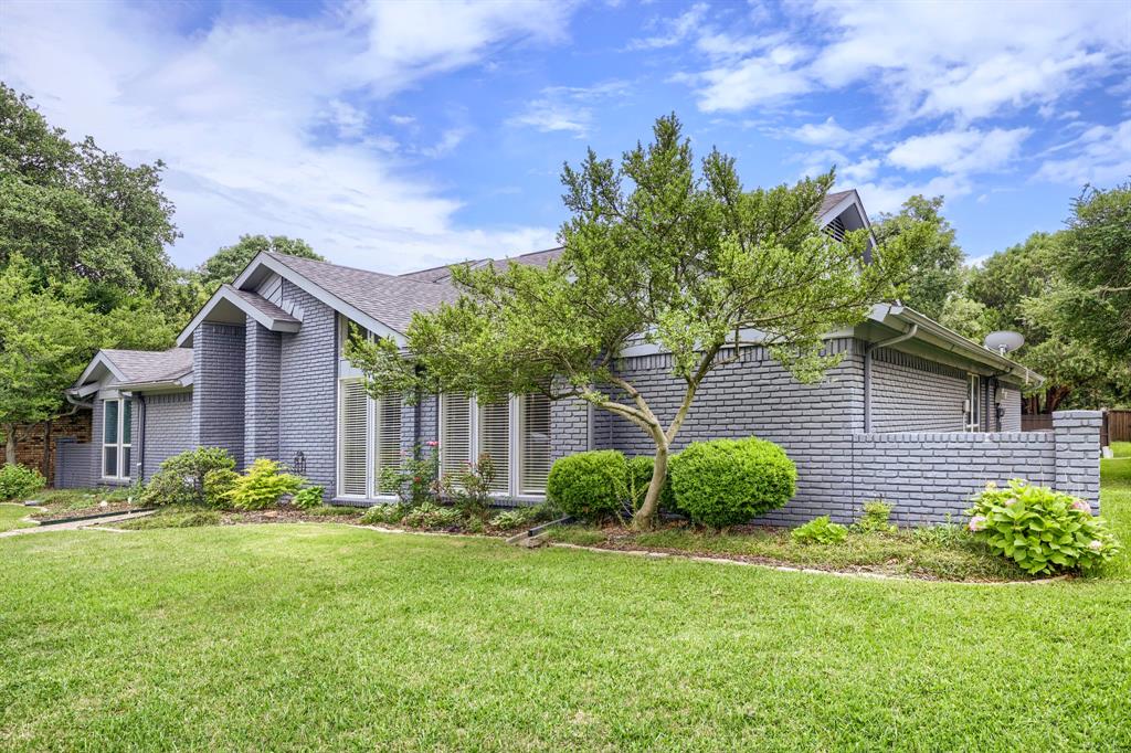 6008 Spring Flower Trail