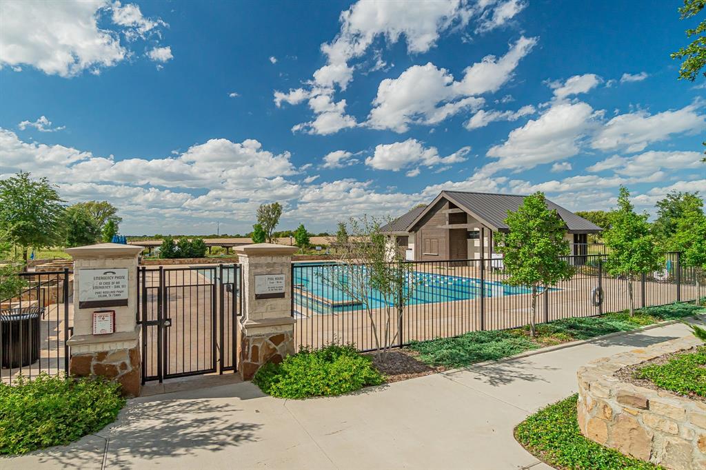 Mustang Lakes Ph One - Residential Lease