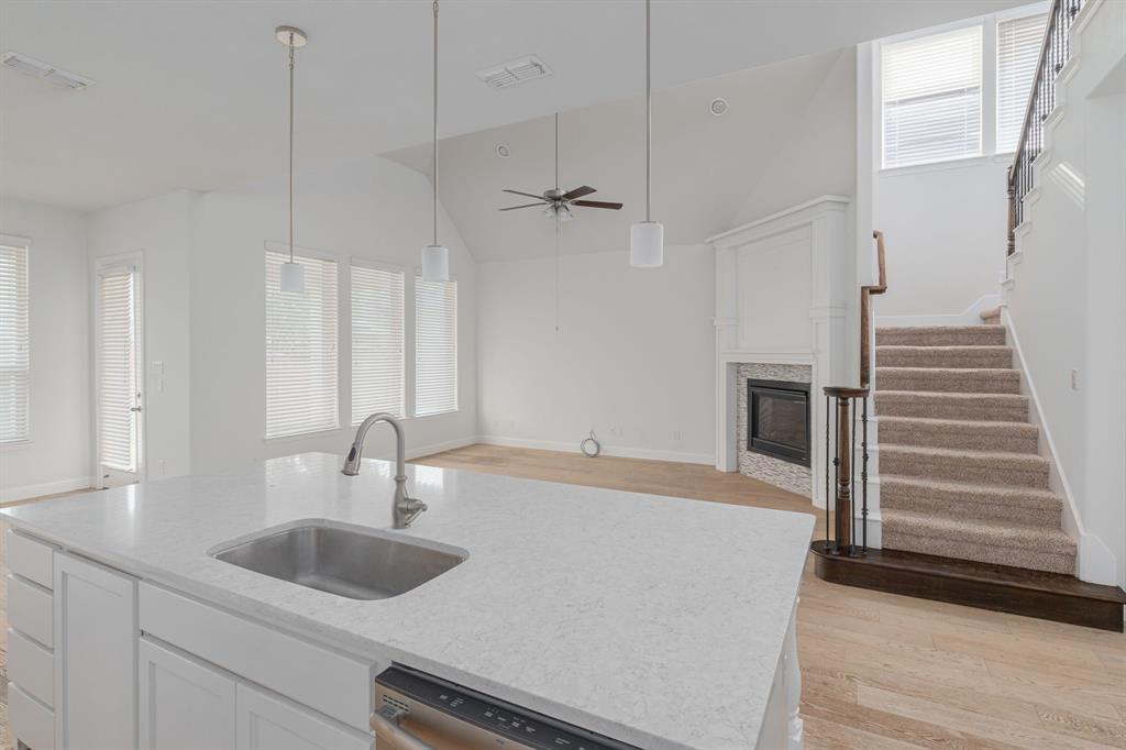 Mustang Lakes Ph One - Residential Lease