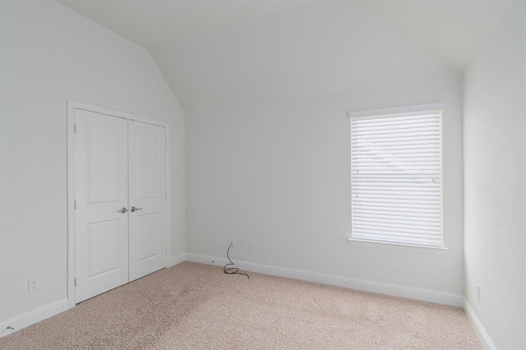 Mustang Lakes Ph One - Residential Lease