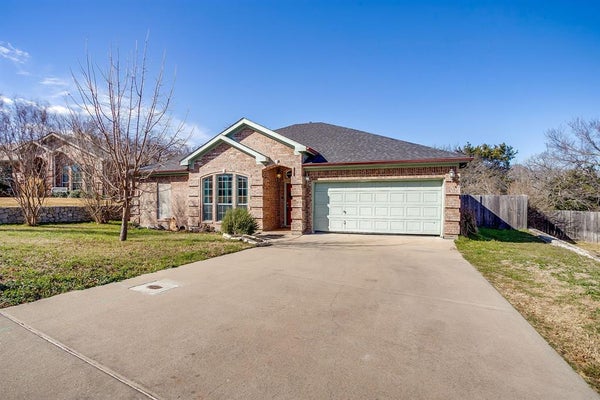 2226 CREEK SIDE DR, WEATHERFORD, TX 76087 - Image ca30af0f4ea7122eb1490e7c837a8f0b/430634636
