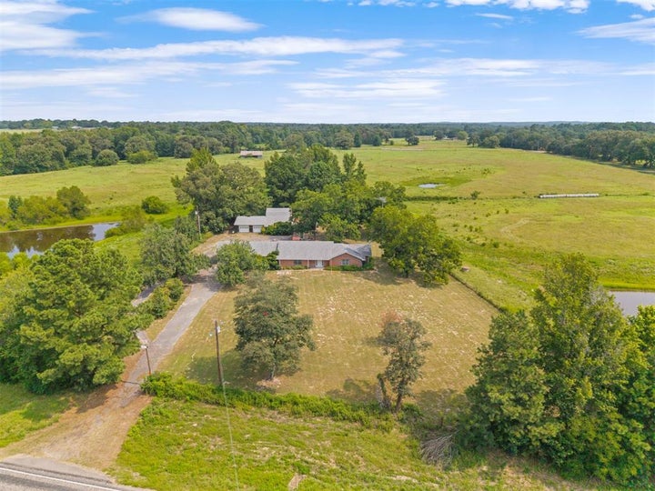 Photo 1 of 40 — 3349 E State Highway 154, Quitman, TX 75783