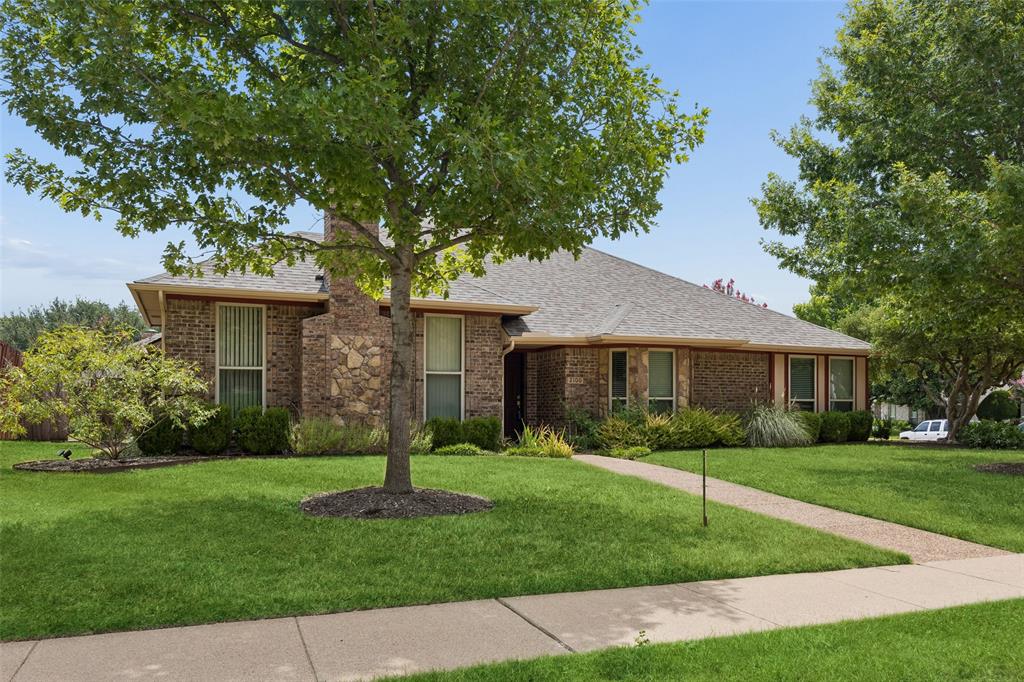 2100 Donna Drive