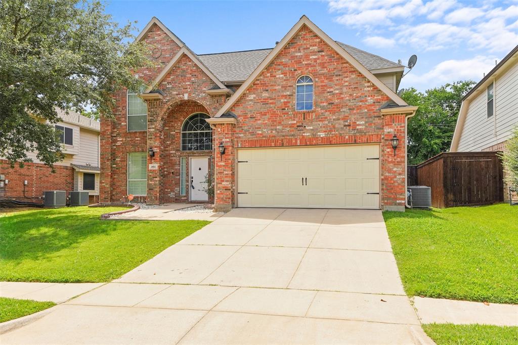 207 Deerpath Road