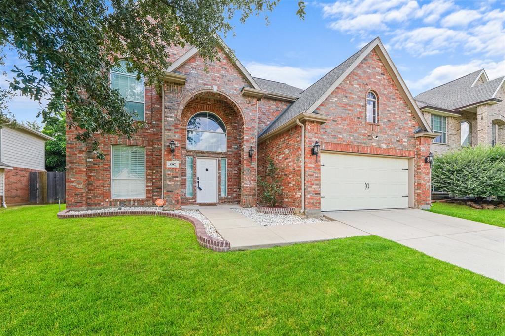 207 Deerpath Road