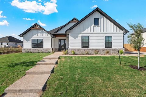 2113 Holborn Street Lorena TX 76655