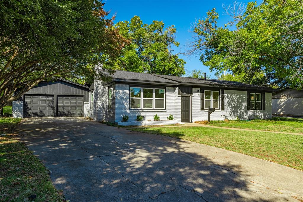 6843 Hardisty Street