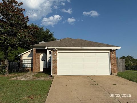 2300 Clareton Drive Arlington TX 76018
