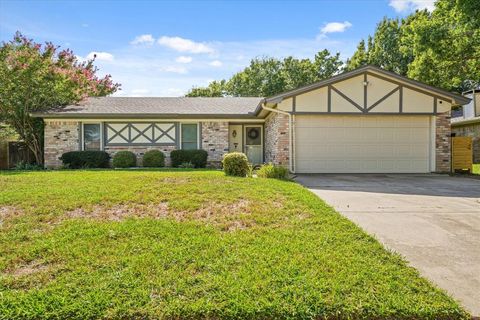 2917 Highgate Lane Bedford TX 76021