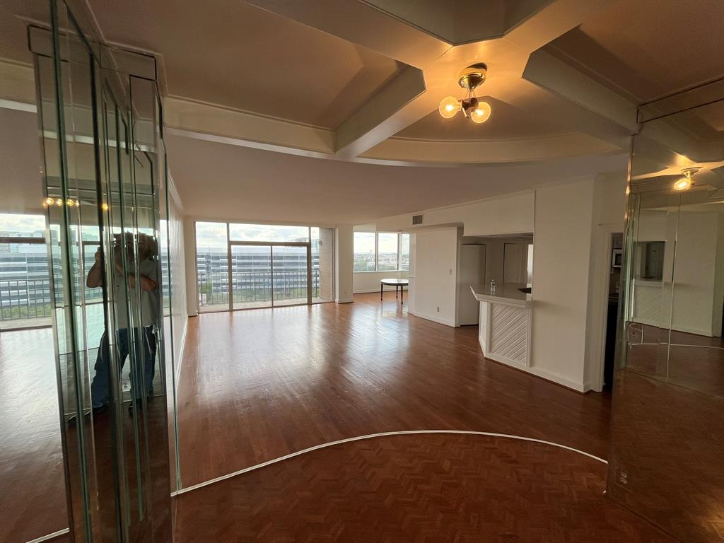 Bonaventure Condo - Residential