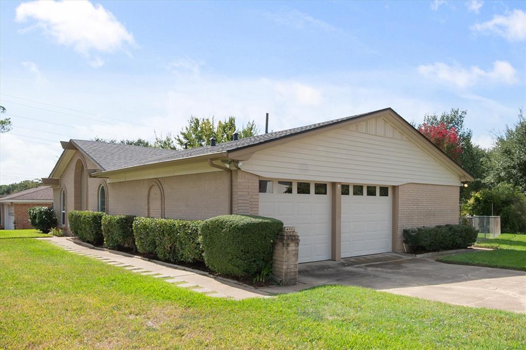 2017 Hurstview Drive