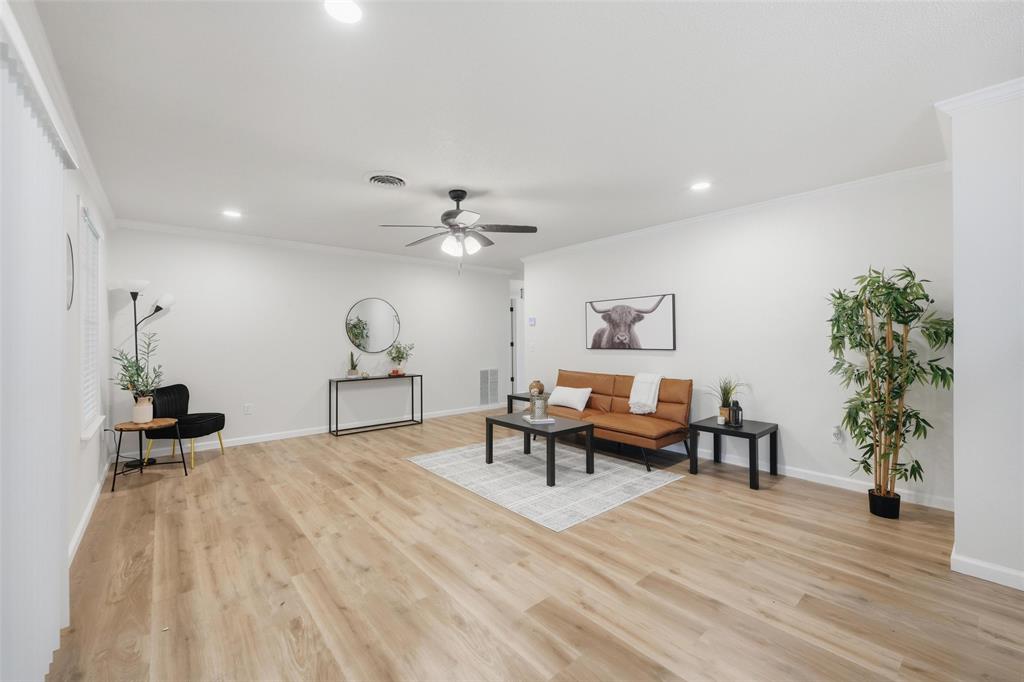 214 Bluebonnet Trail