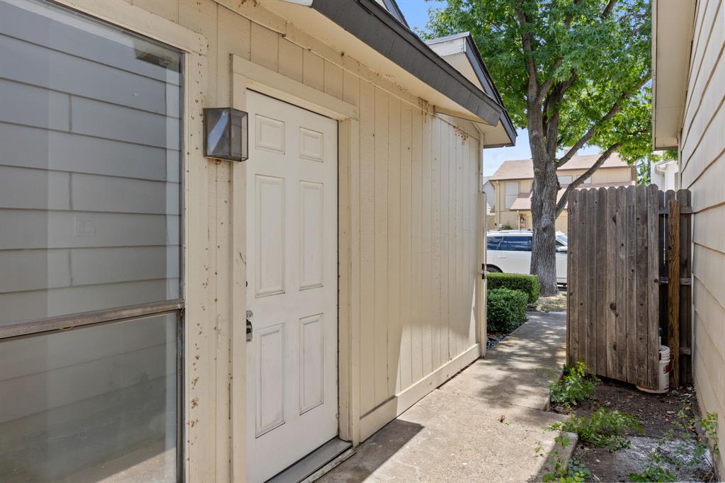 2853 Capella Circle