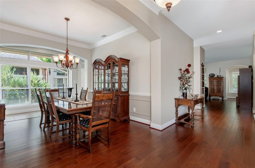 349 Pine Valley Drive