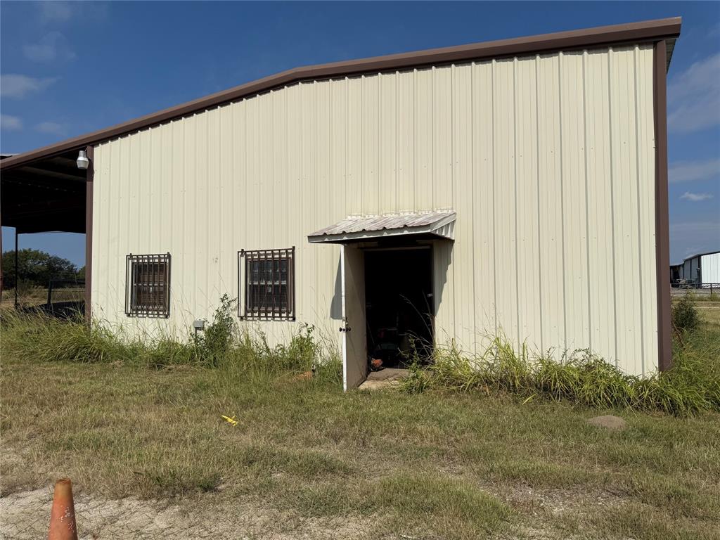 3552 S STATE HIGHWAY 19 Highway