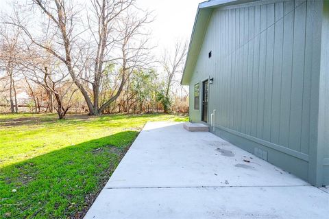 A home in Waxahachie