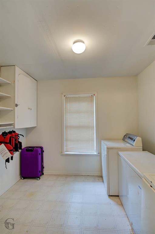 Shreveport, Louisiana 71118, United States, 4 Bedrooms Bedrooms, ,2 BathroomsBathrooms,Residential,Active,186020