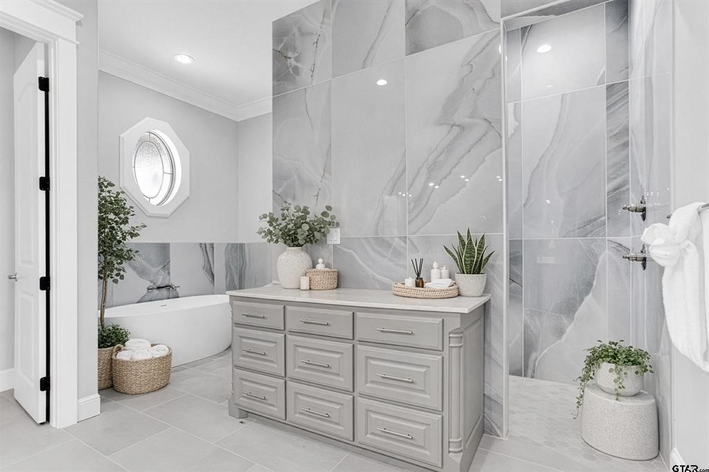 Hide A Way Lake U-61 - Residential