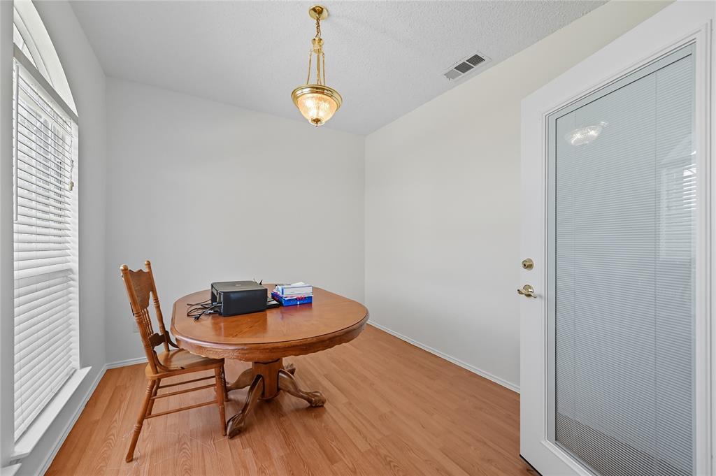 1432 Stone Canyon Way