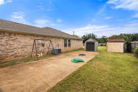 A home in Granbury