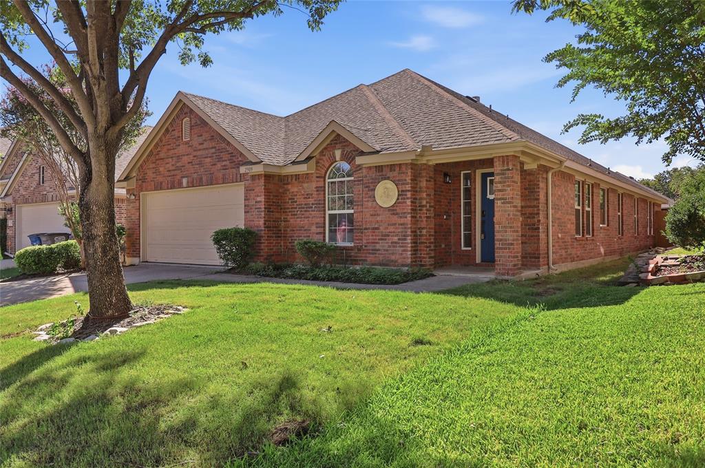 2909 Holly Lane