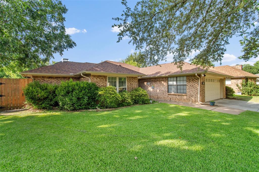 1209 Brookfield Lane