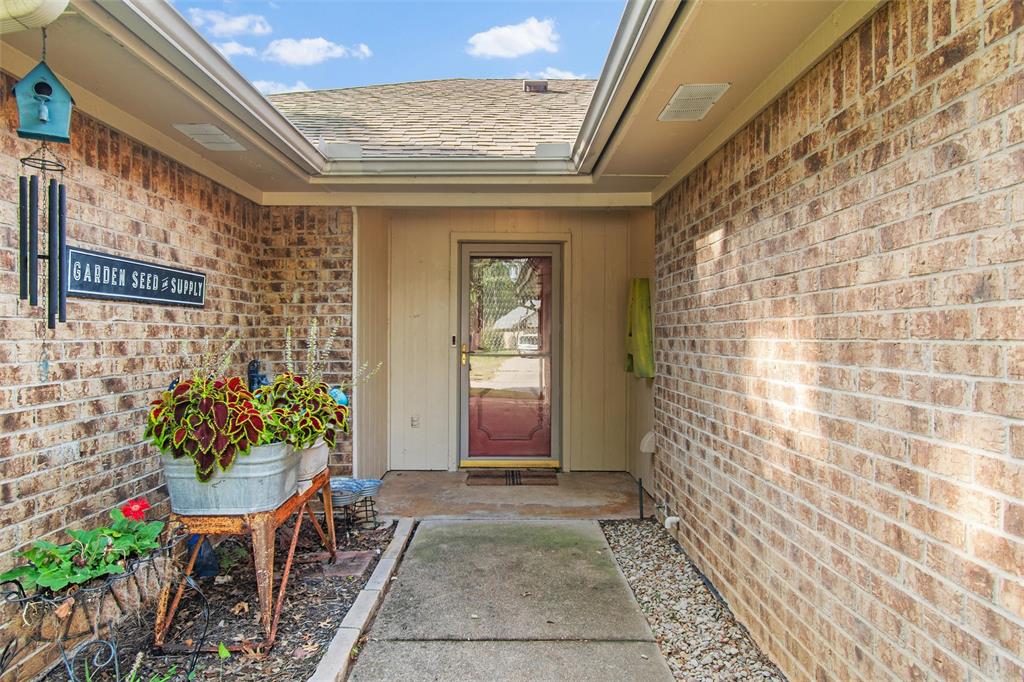 1209 Brookfield Lane
