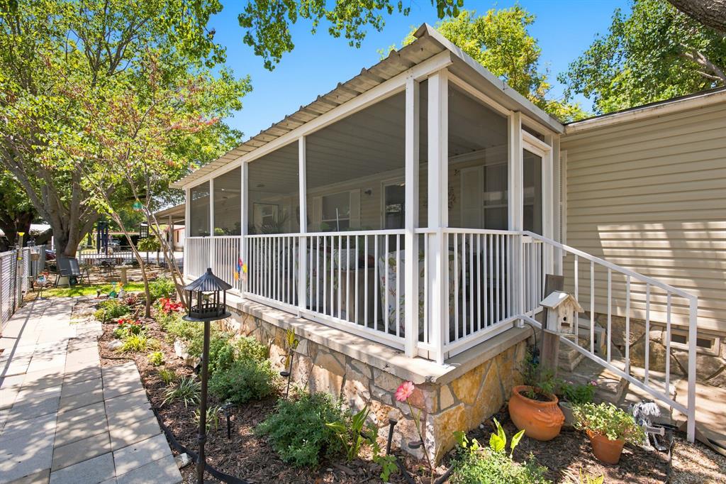 206 Brazos Harbor Drive