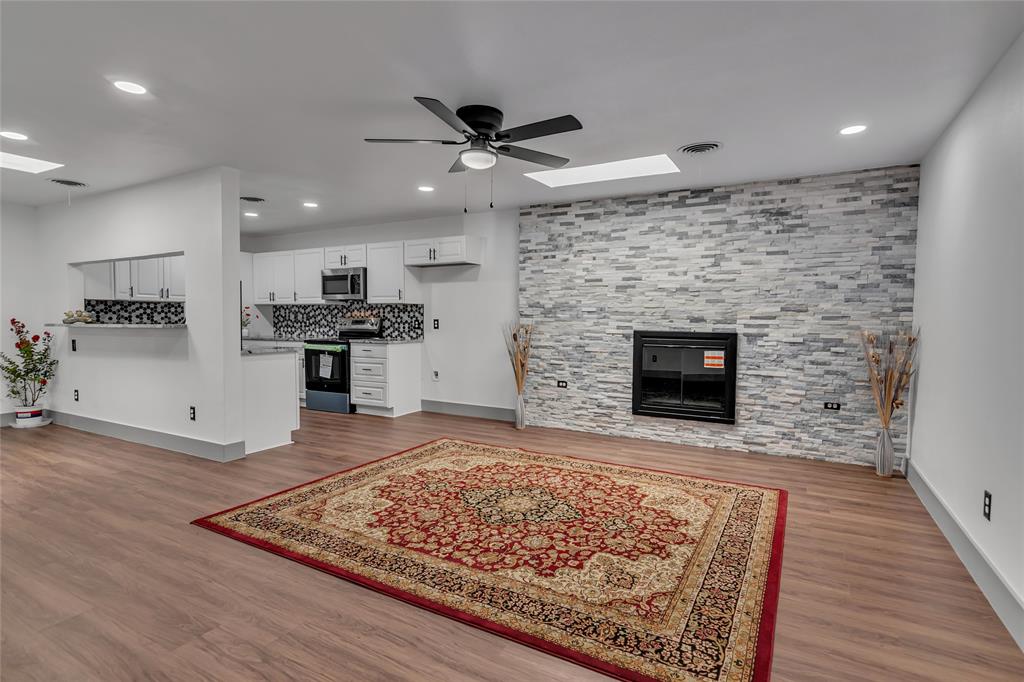 1821 Kynette Drive