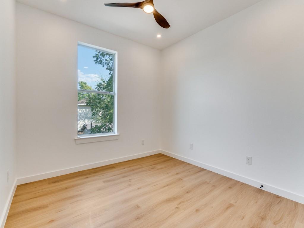 Dallas Land & Loan 03 - Residential Income