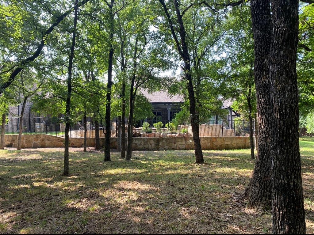 521 W Waters Edge Way