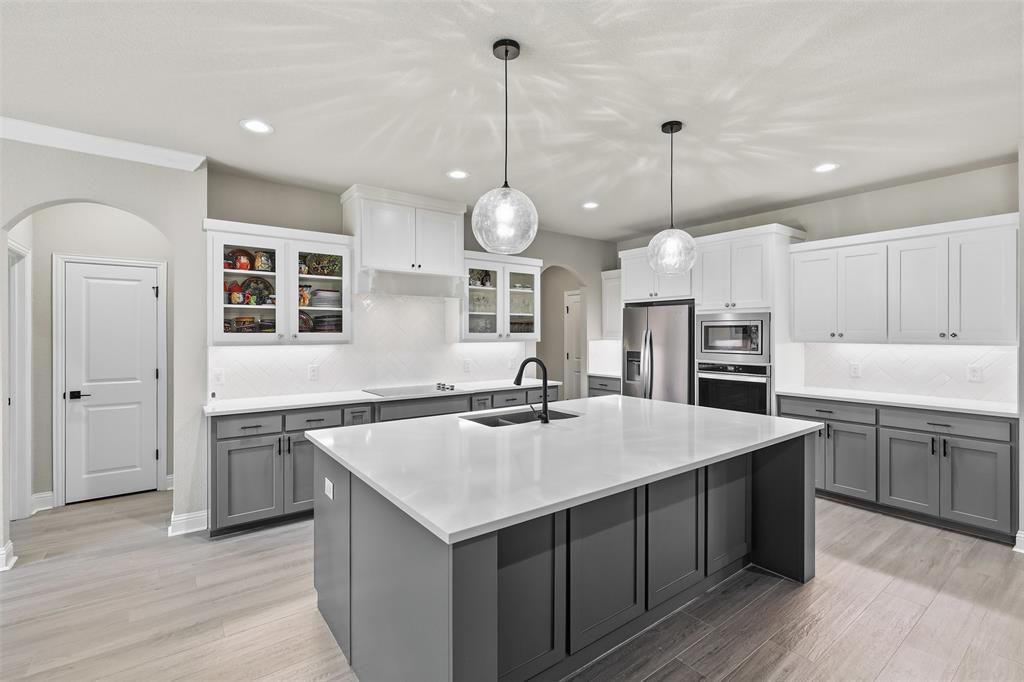 8223 Loar Court