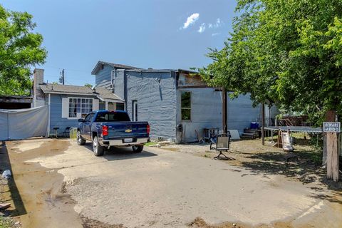 Single Family Residence in Denton TX 1279 Willow Lane.jpg