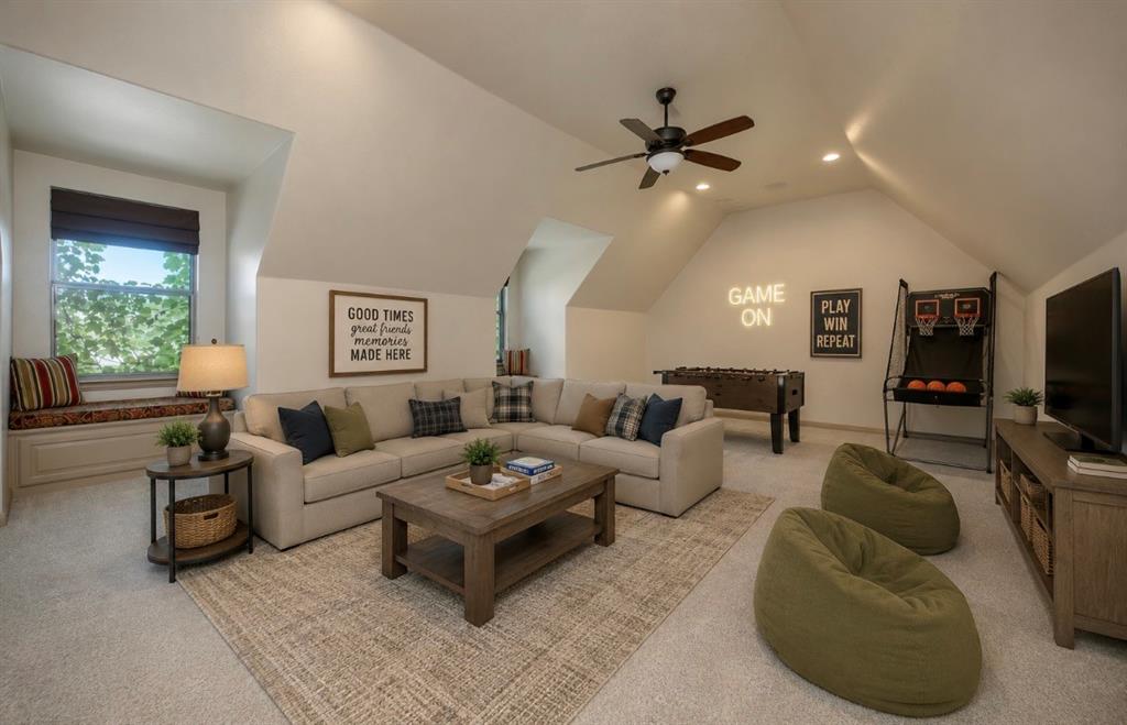 8100 Canyon Oak Drive