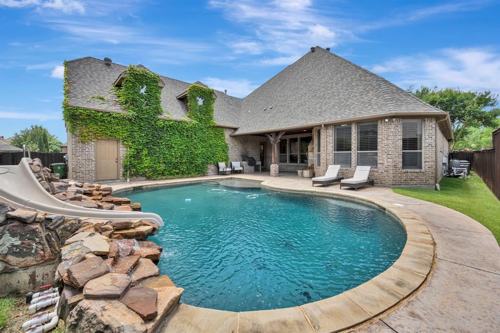 8100 Canyon Oak Drive
