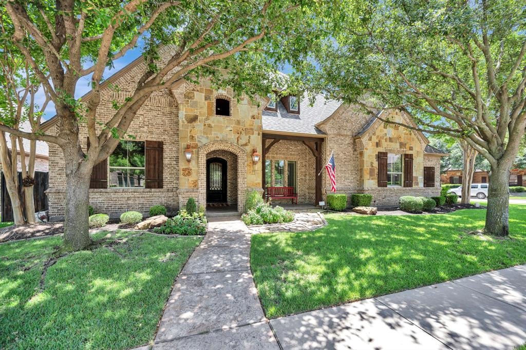 8100 Canyon Oak Drive