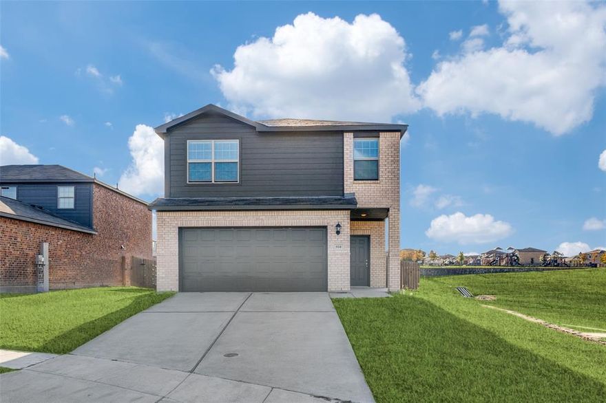 Indulge in modern luxury in this 2022-built masterpiece. With its open-concept layout, sprawling granite countertops,
and spacious master suite, this home offers elegance and functionality. Step outside to admire its incredible curb
appeal and fully fenced back yard, perfect for privacy and outdoor enjoyment. The attached two-car garage, complete
with a Wi-Fi-enabled door opener, adds convenience to your lifestyle. Featuring energy-efficient appliances and
luxurious vinyl-plank flooring, this home on a corner lot in a tranquil cul-de-sac is the epitome of contemporary living.
Don't miss the chance to call this remarkable property yours.