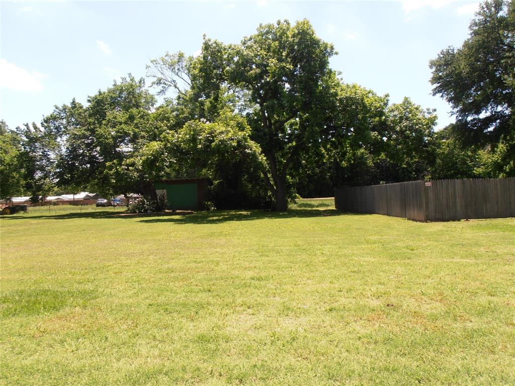 2032 Norwood Lane