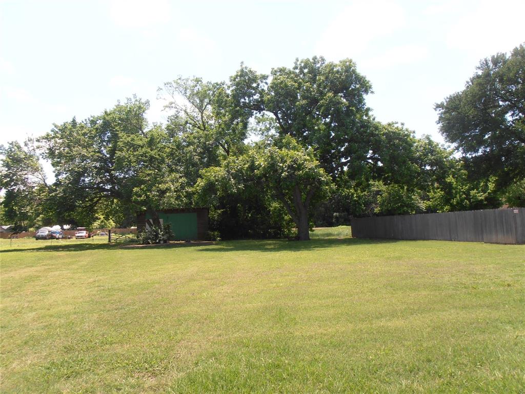 2032 Norwood Lane