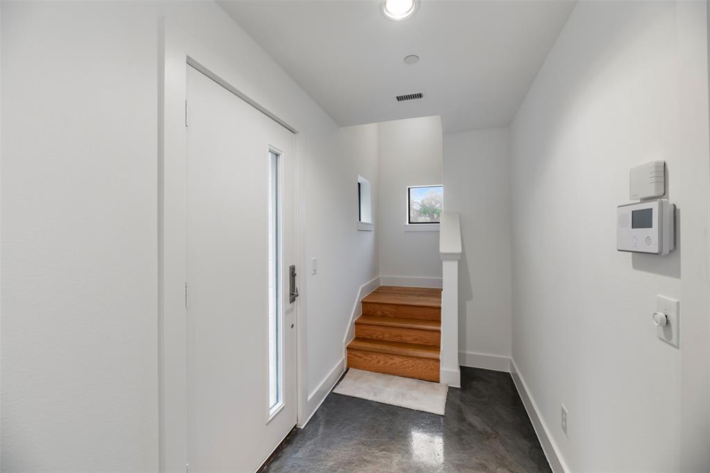 Thirty9thirty Condos - Residential