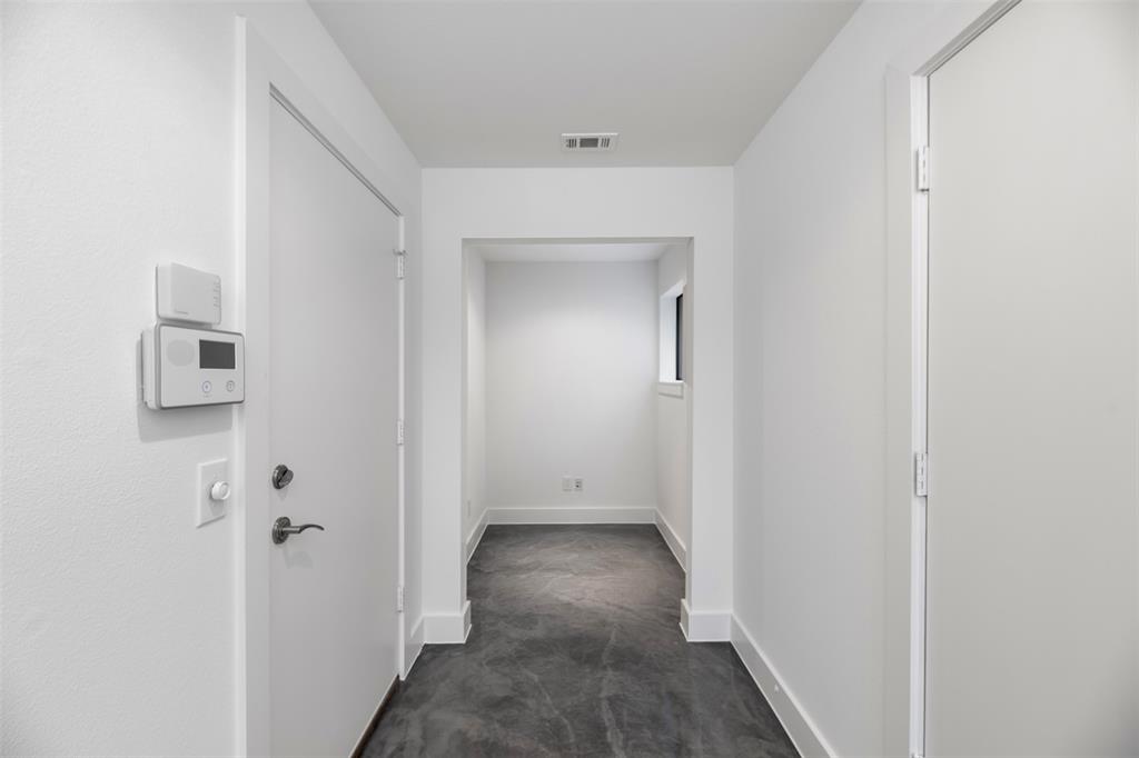 Thirty9thirty Condos - Residential