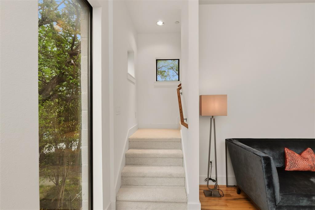 Thirty9thirty Condos - Residential