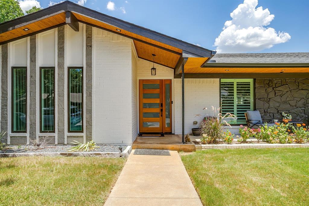 400 Glenn Drive