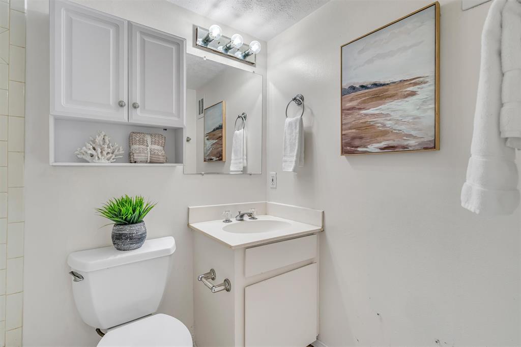 Gilbert Ave Condo 4525 - Residential