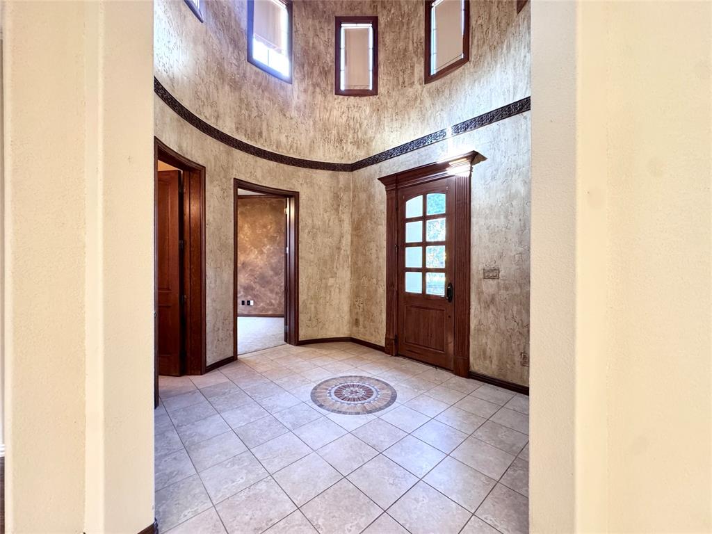 6415 Vintage Lake Drive