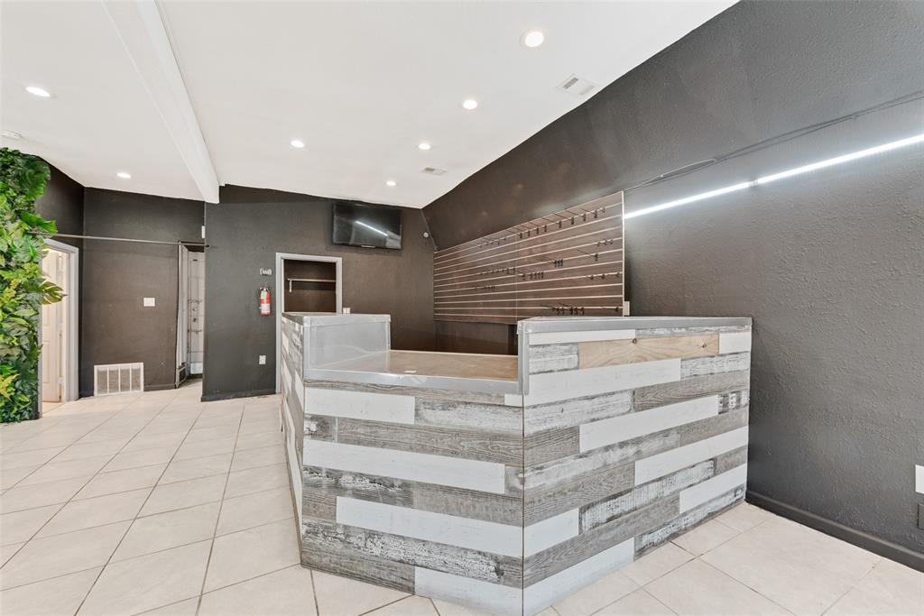 Oakland Ave Add - Commercial Lease