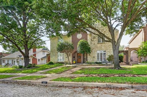 Photo of 4627 Collinwood Avenue, Fort Worth, TX 76107 (MLS # 21210575)