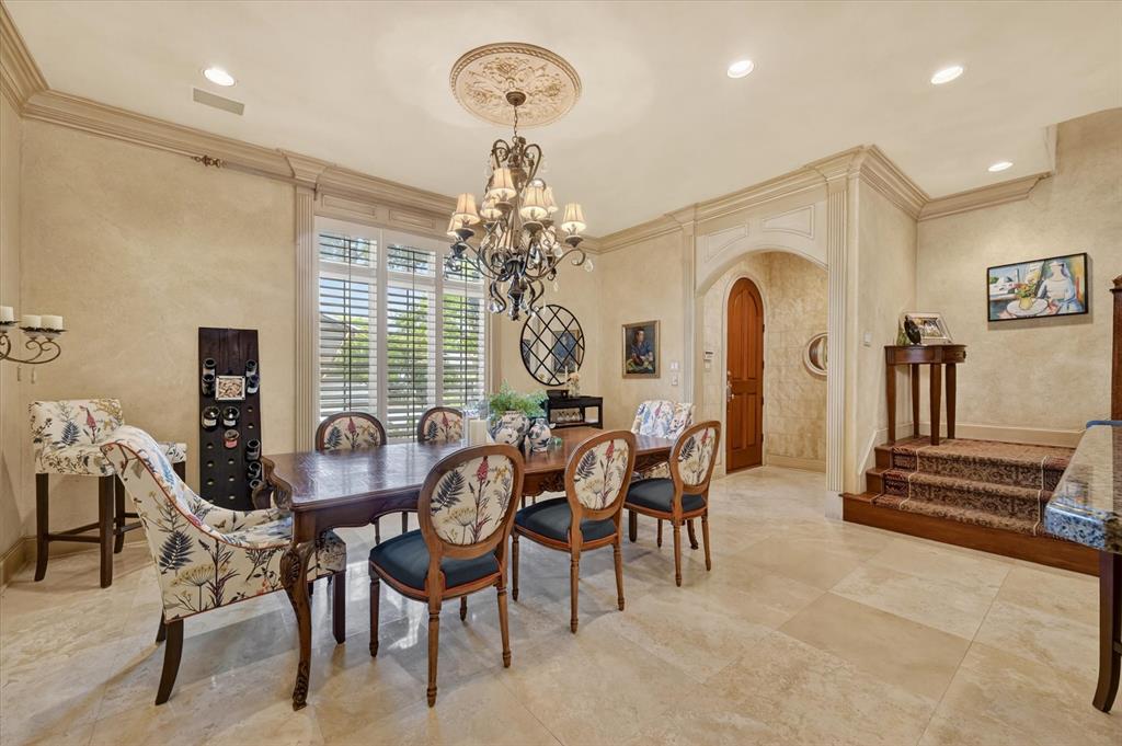 4627 Collinwood Avenue