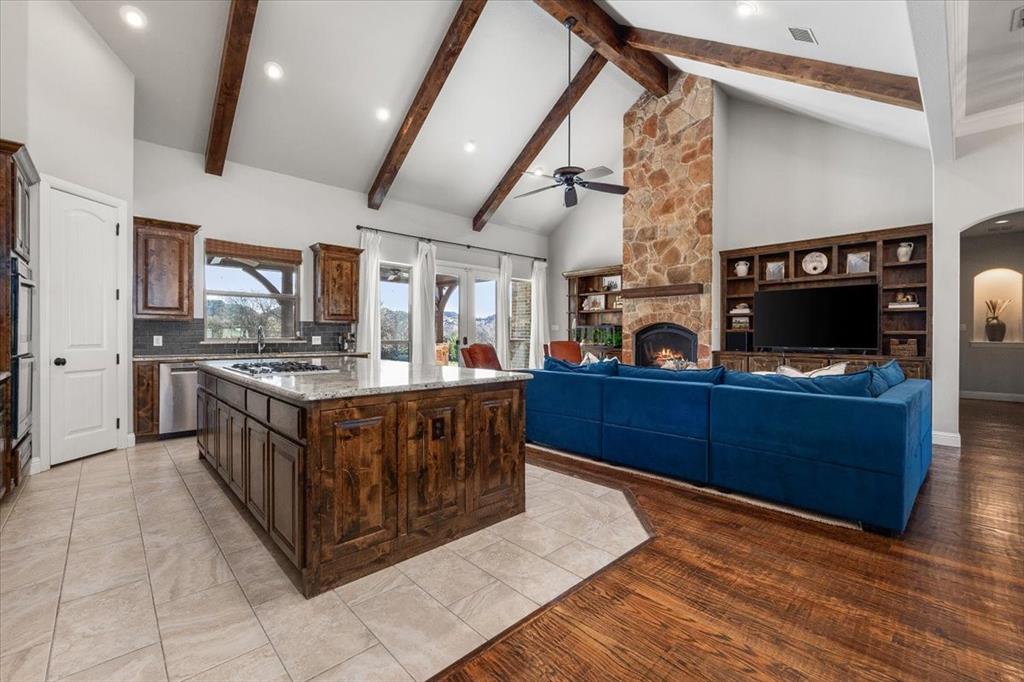 Bella Flora - Residential